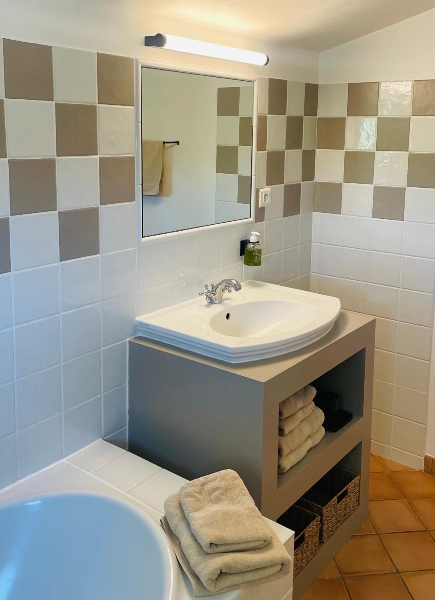 Bed and Breakfast Le Cigalon Le Beausset Camera foto
