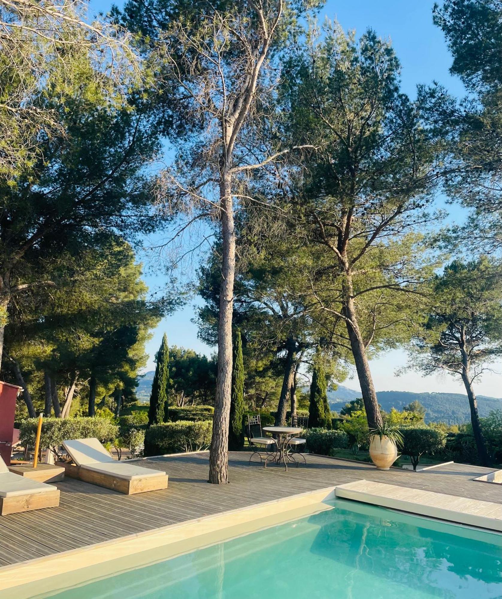 Bed and Breakfast Le Cigalon Le Beausset Esterno foto